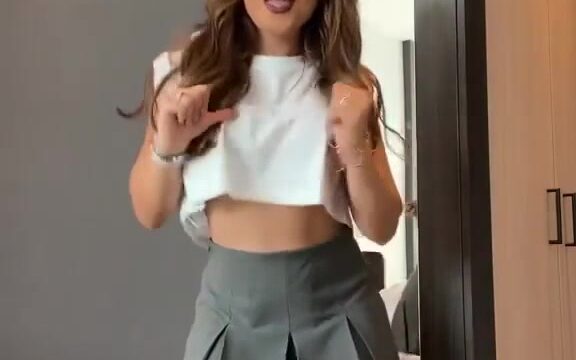 Larissa Manoela So Beuty!!! Sexy Dance New Video Leakd