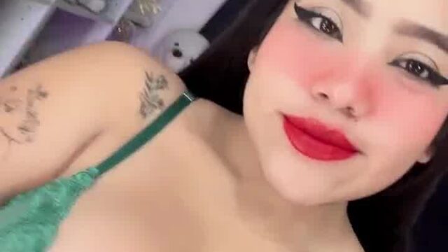 Dulce Viri in green lingerie…