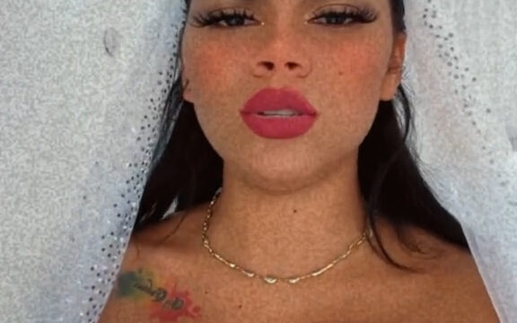 Lapoderosa69 nude show big tits erotic !!