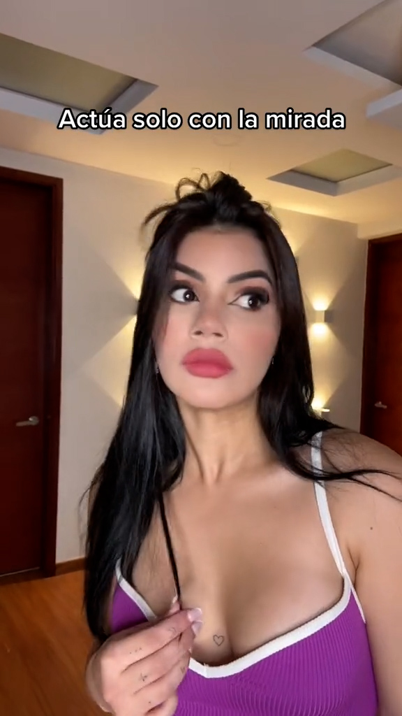 Mariana avila nude show body and tits so hot !