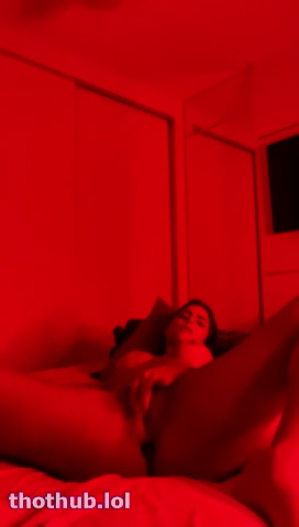 Cintia Cossio masturbate orgasm with fingger on bed ! new video sextape onlyfans leaked